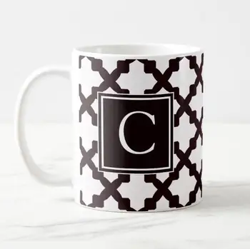Mūsdienu Personalizētu Quatrefoil Monogramma Kafijas Krūze Tējas Tase Custom Vēstuli Sākotnējā Marokas Piena Tases, Krūzes Melna Balta Xmas Dāvanas